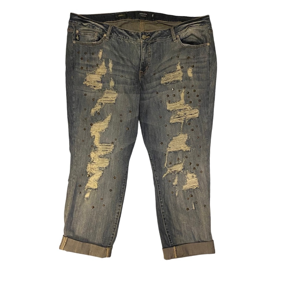 TORRID Distressed Destroyed Studded Cuffed Cropped Boyfriend Jeans sz 24